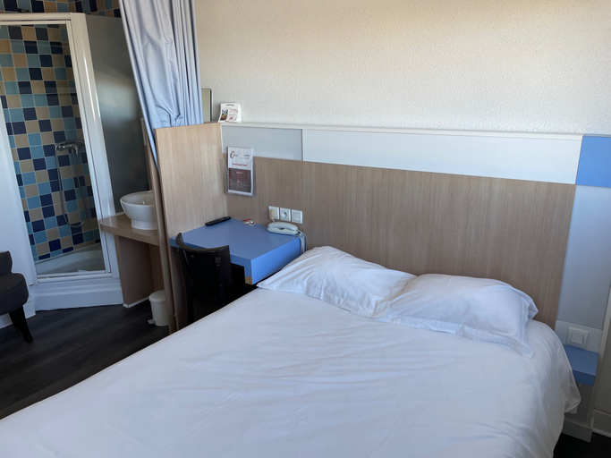 Bedroom 3, The Originals Access, Hôtel Millau Sud, Aveyron