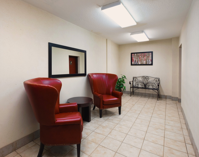 Public Area, Red Roof PLUS+ South Deerfield – Amherst, Franklin