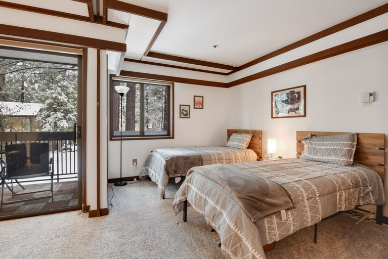 Bedroom 3, Slope Style, Washoe