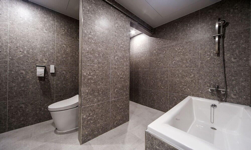 Bathroom 5