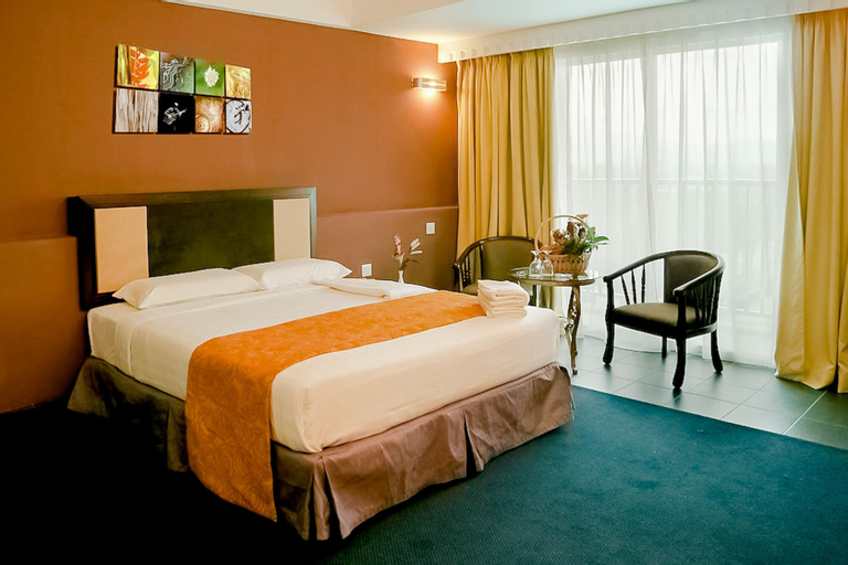 Bedroom 12