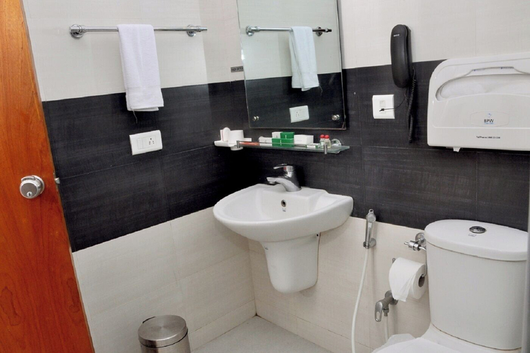 Bathroom 3, Hotel Palm Shore, Palakkad