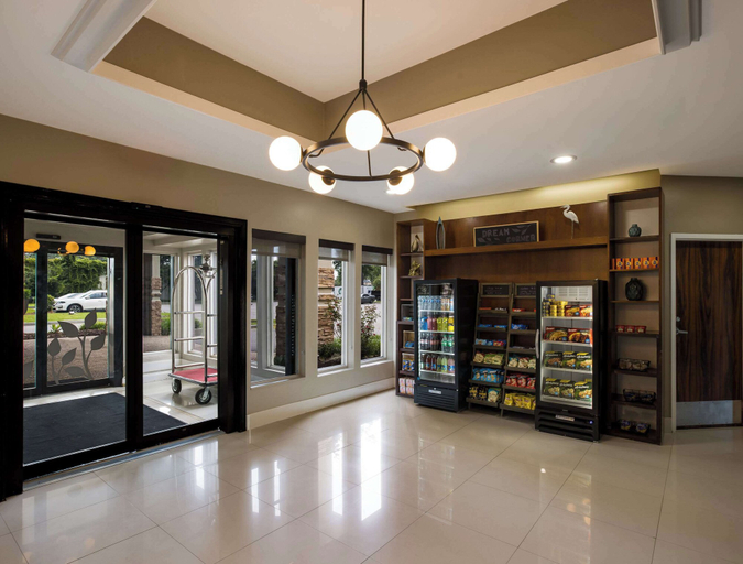 Food & Drinks 5, MainStay Suites Savannah Midtown, Chatham