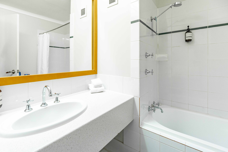 Bathroom 9