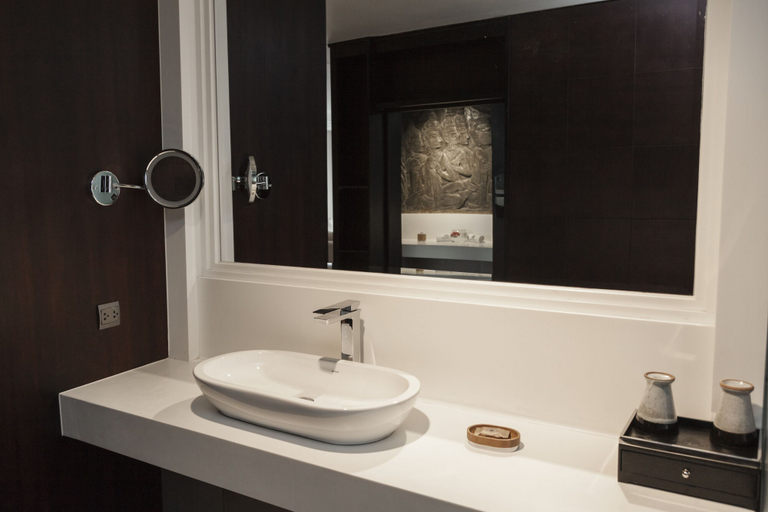 Bathroom 4, Arunreas Hotel, Phnom Penh
