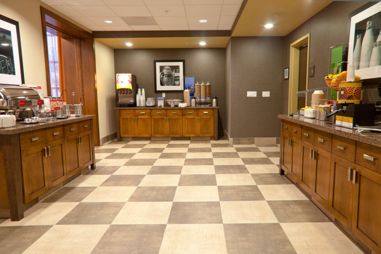 Food & Drinks 5, Hampton Inn & Suites Salinas, Monterey