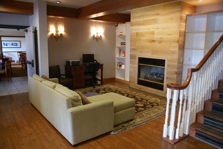 Public Area 2, Country Inn & Suites by Radisson, Lansing, MI, Eaton