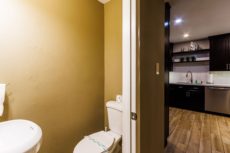 Bathroom 3, Scottsdale Desert Paradise, Maricopa
