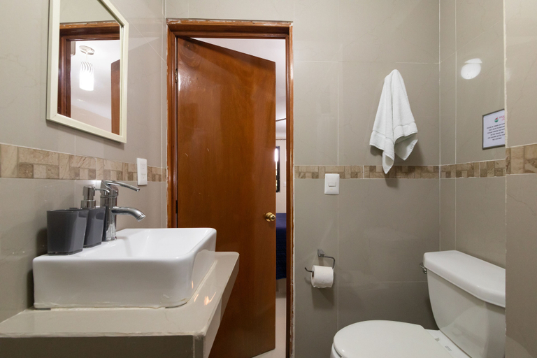 Bathroom 4, Posada Flamingos, Cozumel