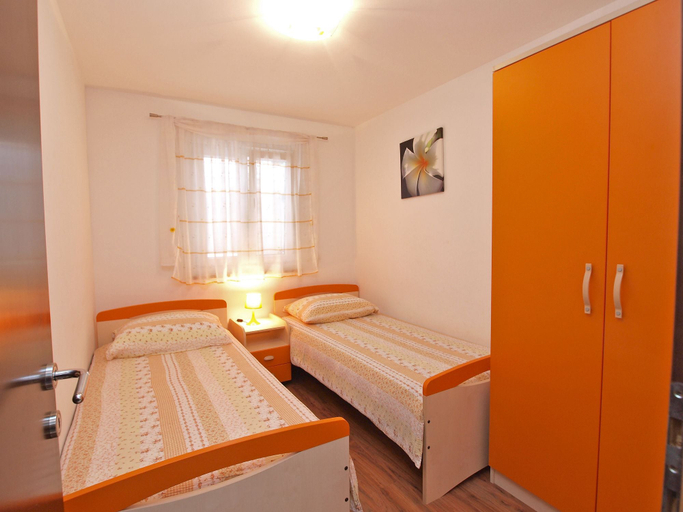 Bedroom 2, Apartments Lean 1048, Rovinj