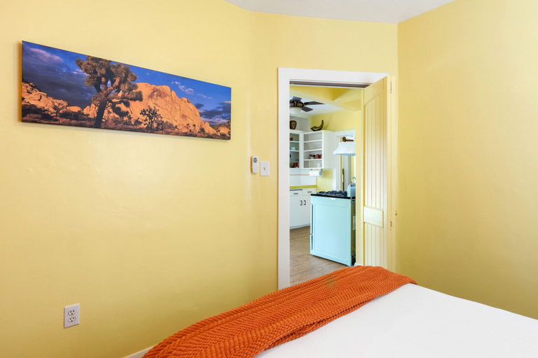 Bedroom 3, Desert Breezes, San Bernardino