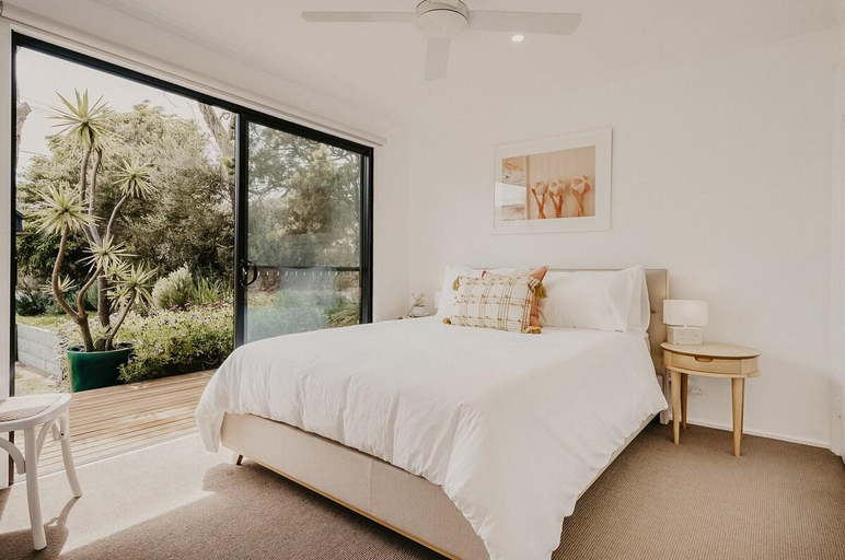 Bedroom 4, Tahiti Palms- FREE Night*, Melbourne