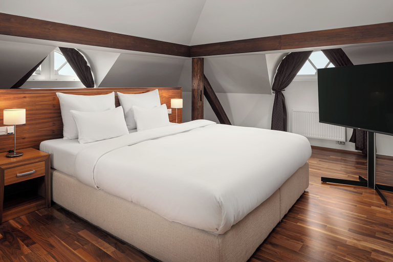 Bedroom 3, Harvey Spa Hotel, Cheb