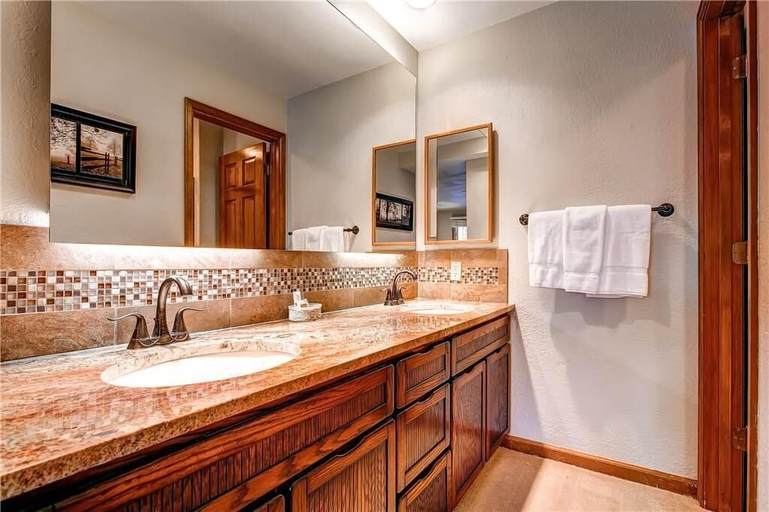Bathroom, Kayenta 4, San Miguel