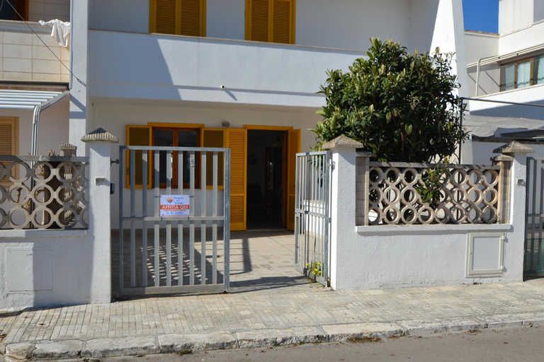 Exterior & Views 1, Teoma holiday home with climate and parking for 5 guests, Lecce