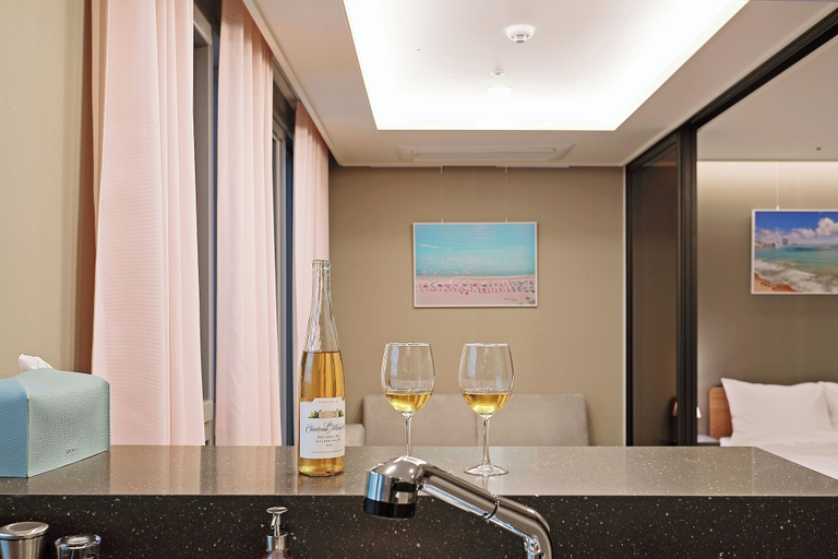 Bathroom 3, ElMomento Haeundae, Haeundae