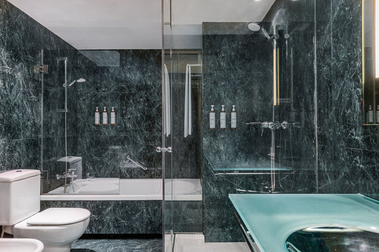 Bathroom 4, AC Hotel Córdoba by Marriott, Córdoba