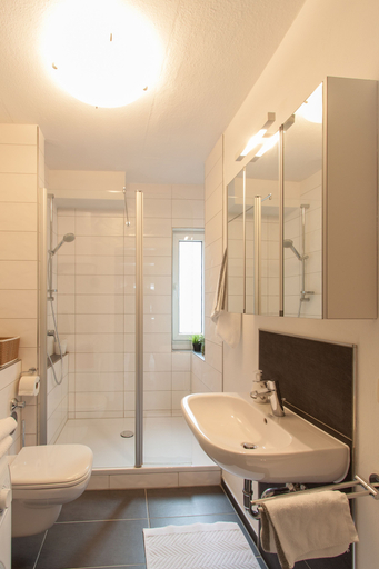 Bathroom 3, Wohnen im Herzen der Altstadt, Würzburg