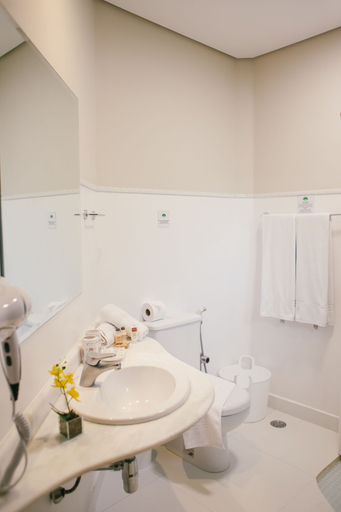 Bathroom 4, Villa Bebek Hotel, São Sebastião