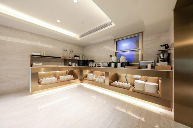 Food & Drinks 5, Ji Hotel Shanghai The Bund Sichuan Middle Road, Shanghai