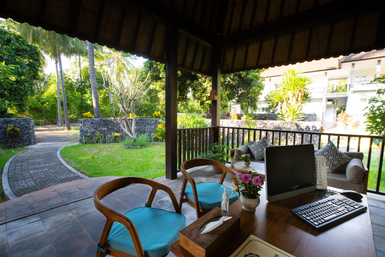 Public Area 4, The Kirana Tembok, Buleleng