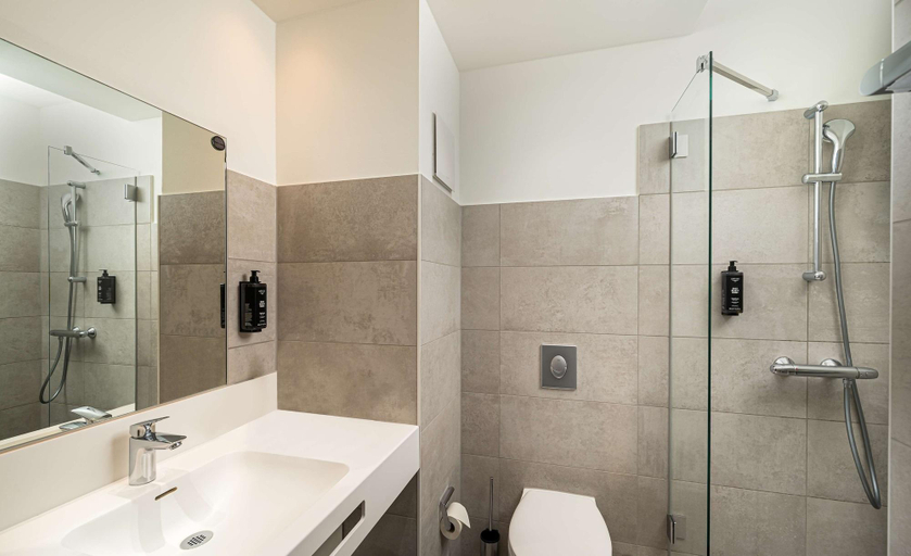 Bathroom 4, Arthotel ANA Amber, Rostock