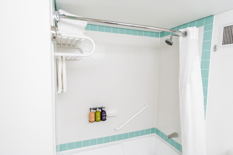 Bathroom 26