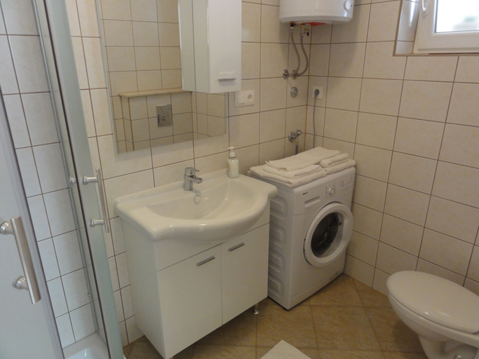 Bathroom 4, Apartments Cubela Beautiful Garden, Trogir