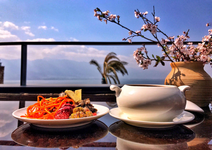 Food & Drinks 5, Erhai Lake Seclusion Life, Dali Bai
