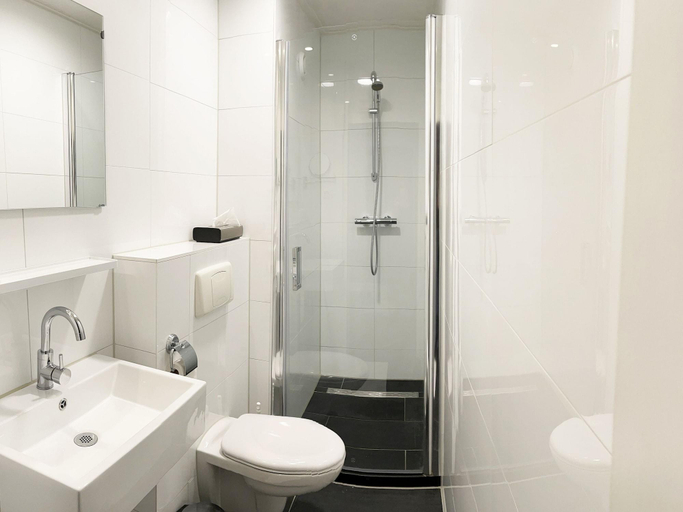 Bathroom 4, Hotel Wicc, Wageningen