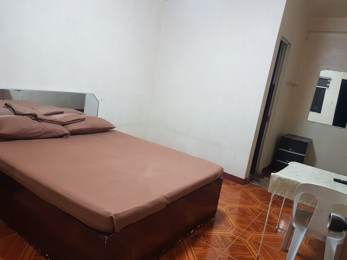 Bedroom 3, Enriquez Lodge, Limay