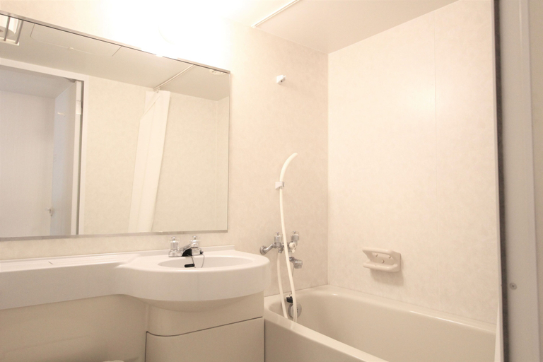 Bathroom, KOKO HOTEL Sendai Station South, Sendai