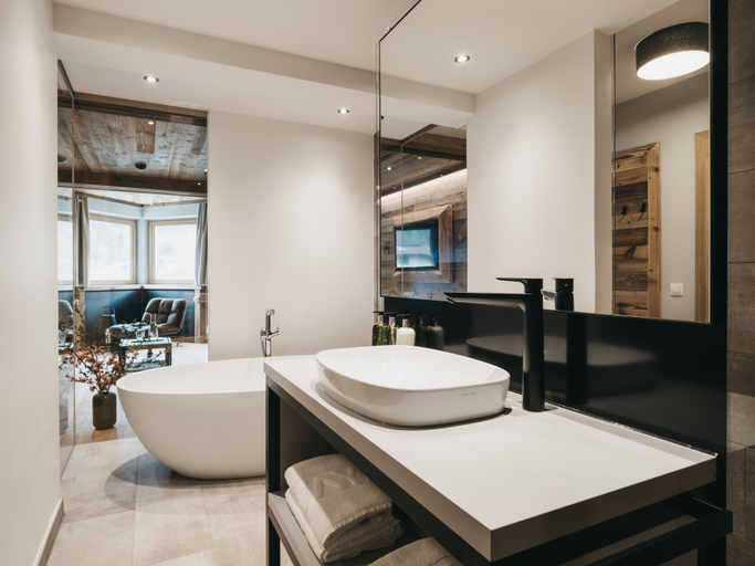 Bathroom 5, VAYA Zillertal, Schwaz