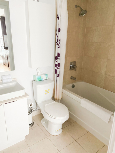 Bathroom 4, iHost Suites Downtown Toronto, Toronto