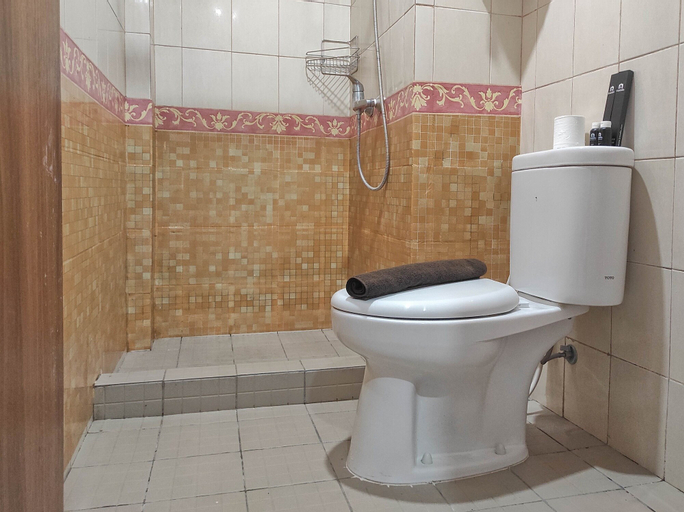 Bedroom 3, Best Deal and Cozy 2Br Vida View Apartment, Makassar
