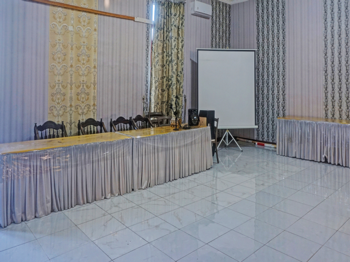 Public Area 4, Collection O 91488 Hotel Lingkarsut Jeneponto, Tanjung Pinang