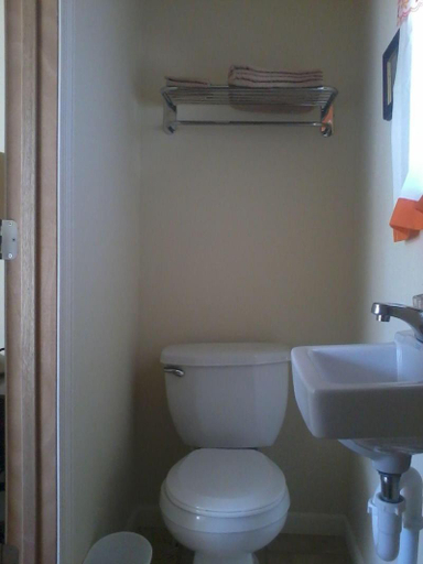 Bathroom 5, Hiland Terrace Hotel, Westmoreland