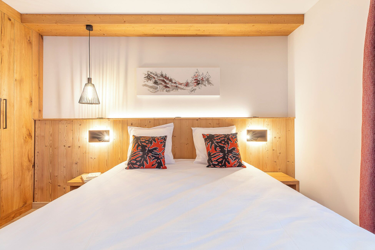 Bedroom 3, La Cour Aux Ecureuils, Savoie