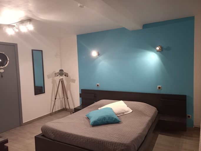 Bedroom 3, Sur les pas de Pagnol, Bouches-du-Rhône