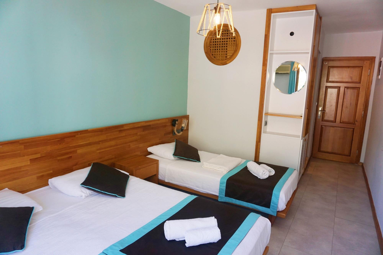 Bedroom 3, Cobanoglu Otel, Kaş