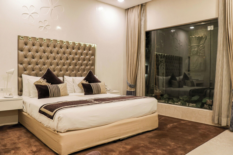 Bedroom 8