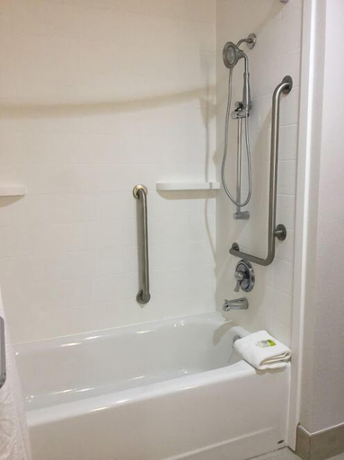 Bathroom 5, Holiday Inn Express EASTON by IHG, Talbot