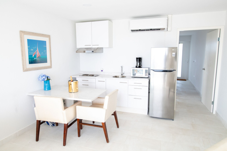 Others 4, Beachfront Bella Horizonte 1
