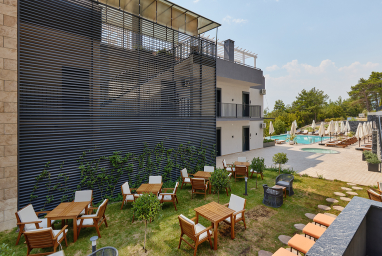 Others 4, Bayview Hills Luxury Residences