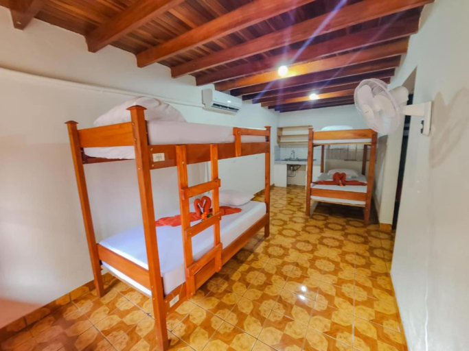 Bedroom 2, Arenal Sloth Hostel, San Ramón
