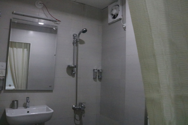 Bathroom 4, Sunset Serenity, Maungtaw