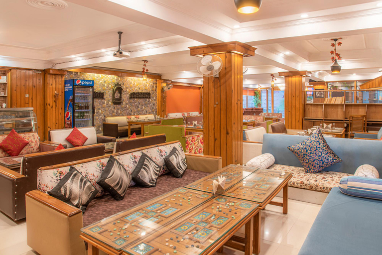 Food & Drinks 2, Nandini Residency, Kangra