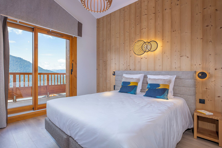 Bedroom 2, La Cour Aux Ecureuils, Savoie