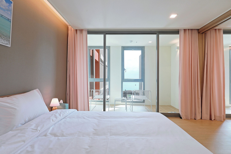 Bedroom 2, ElMomento Haeundae, Haeundae