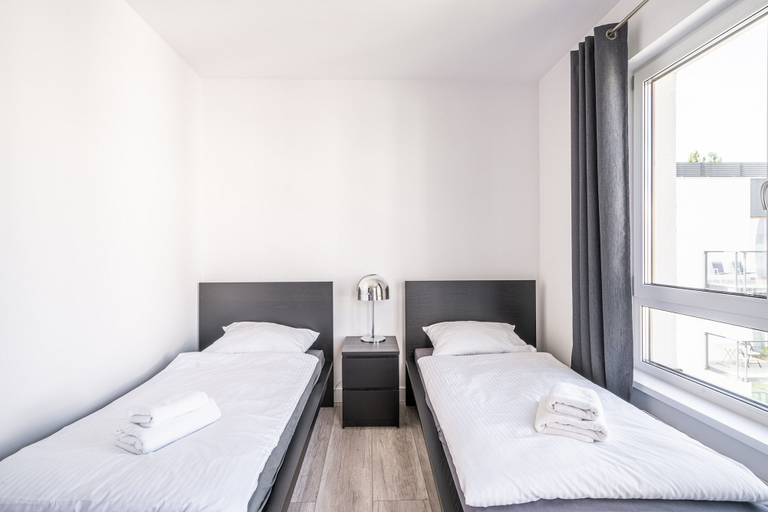 Bedroom 3, RentPlanet - Apartamenty na Grobli, Środa Śląska